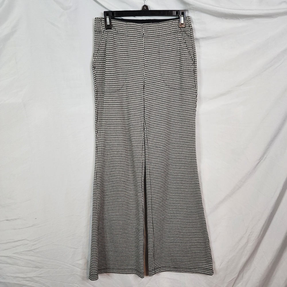 MAX STUDIO Size Small Elastic Pull On Knit Houndstooth Flare Leg Office Pants